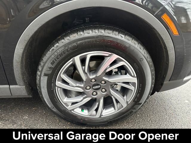 Used 2024 Lincoln Corsair AWD w/ Equipment Group 101A image 13
