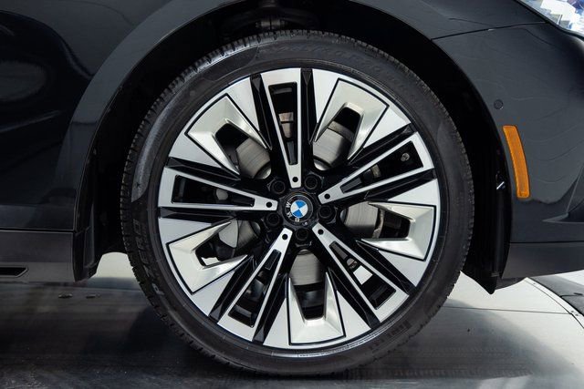 Certified 2025 BMW 530i 530i image 27