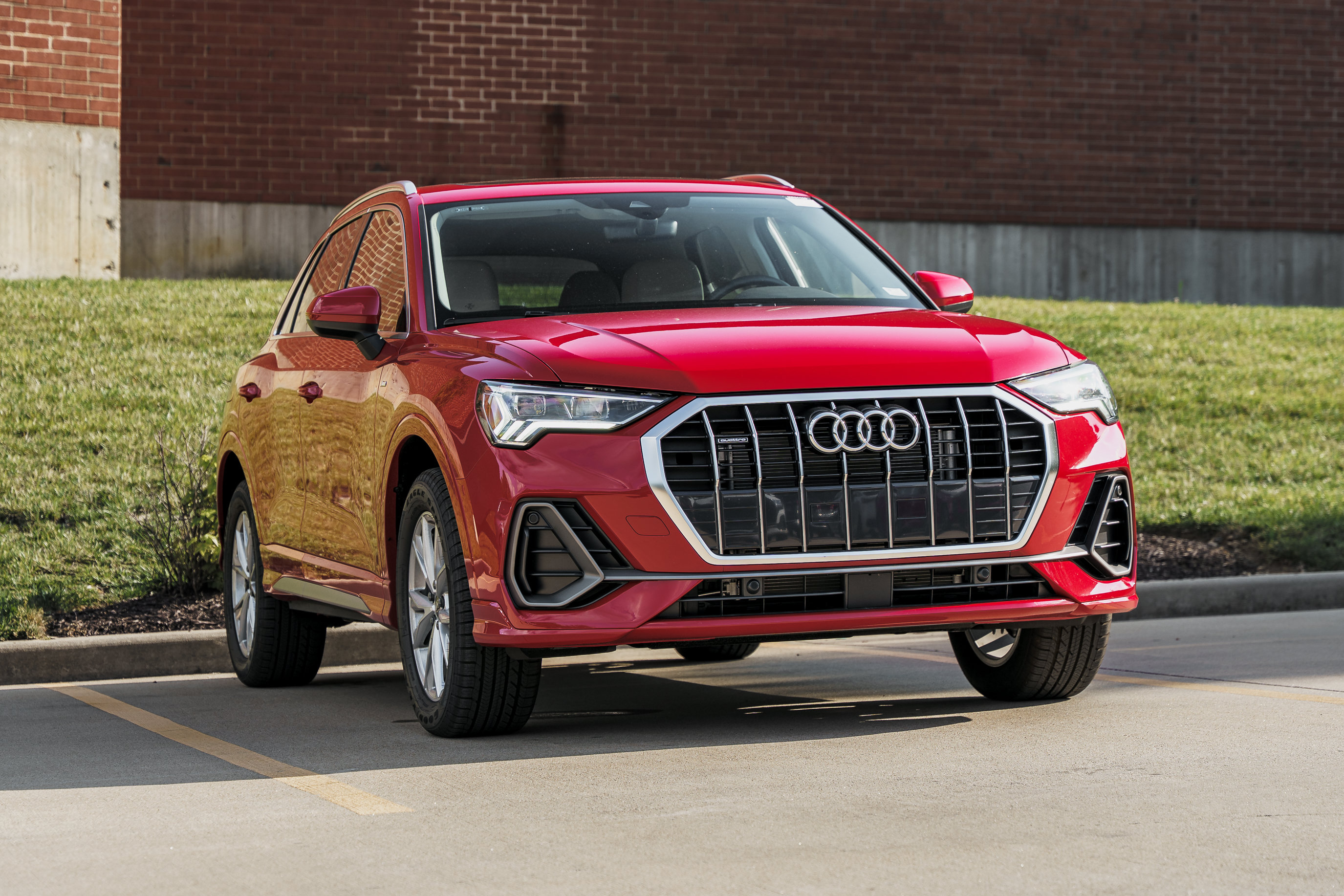 Certified 2024 Audi Q3 2.0T Premium