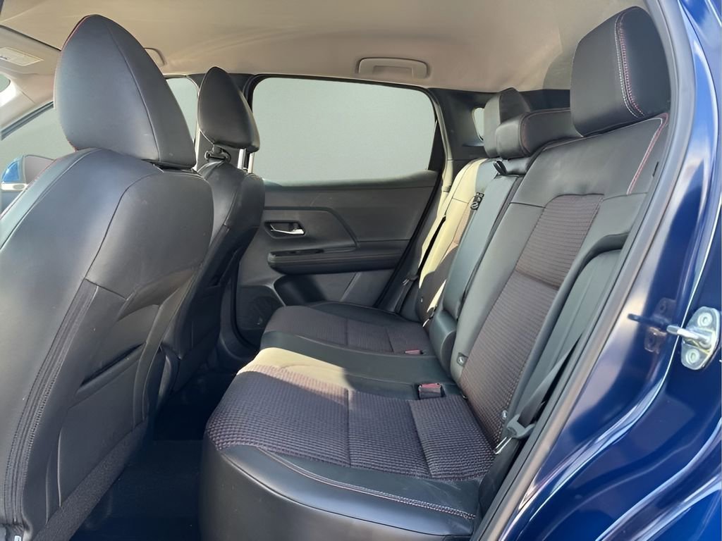 Used 2025 Nissan Kicks SR image 8
