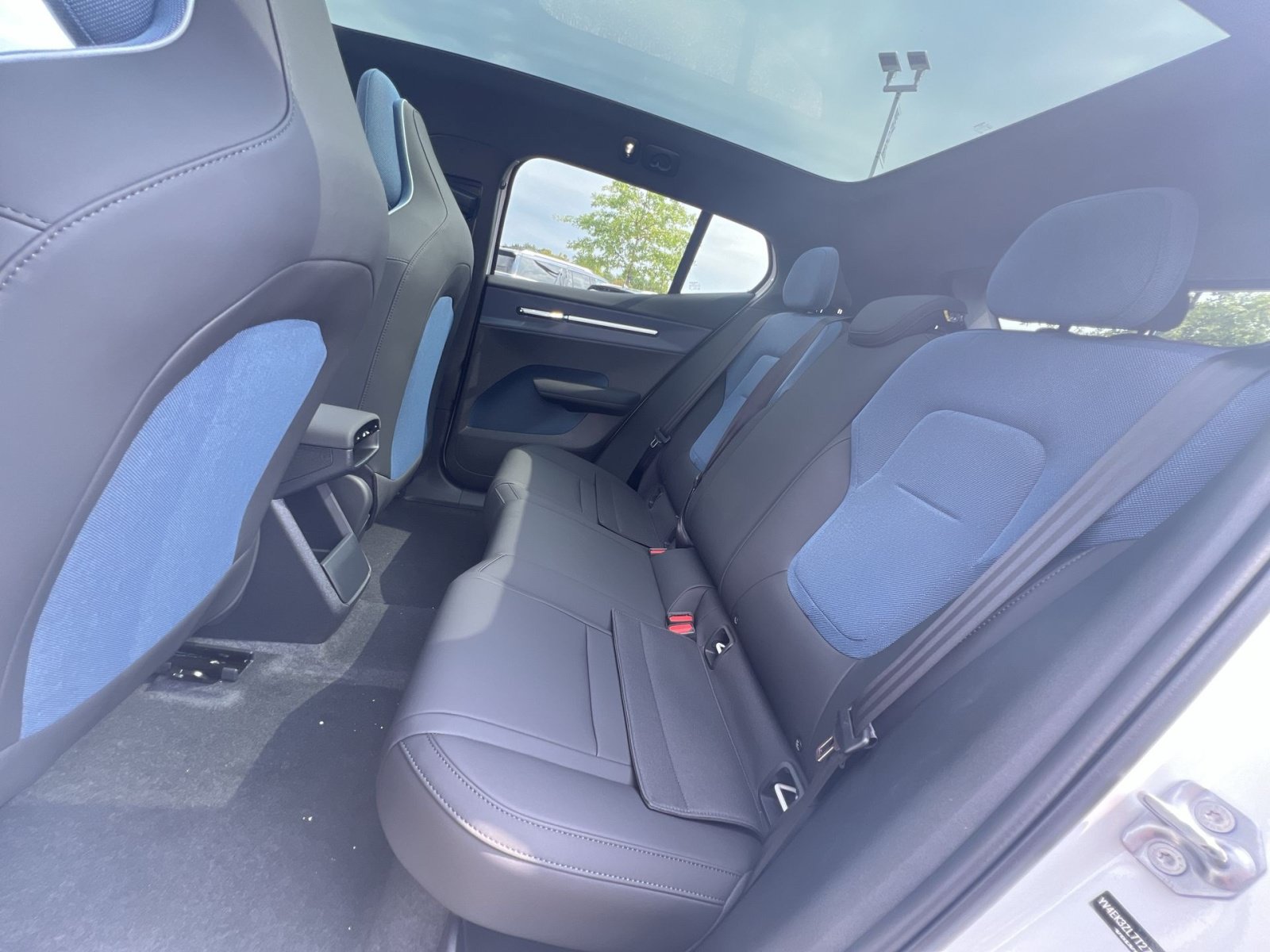 New 2026 Volvo EX30 Ultra w/ Protection Package Premier AWD/4WD image 25