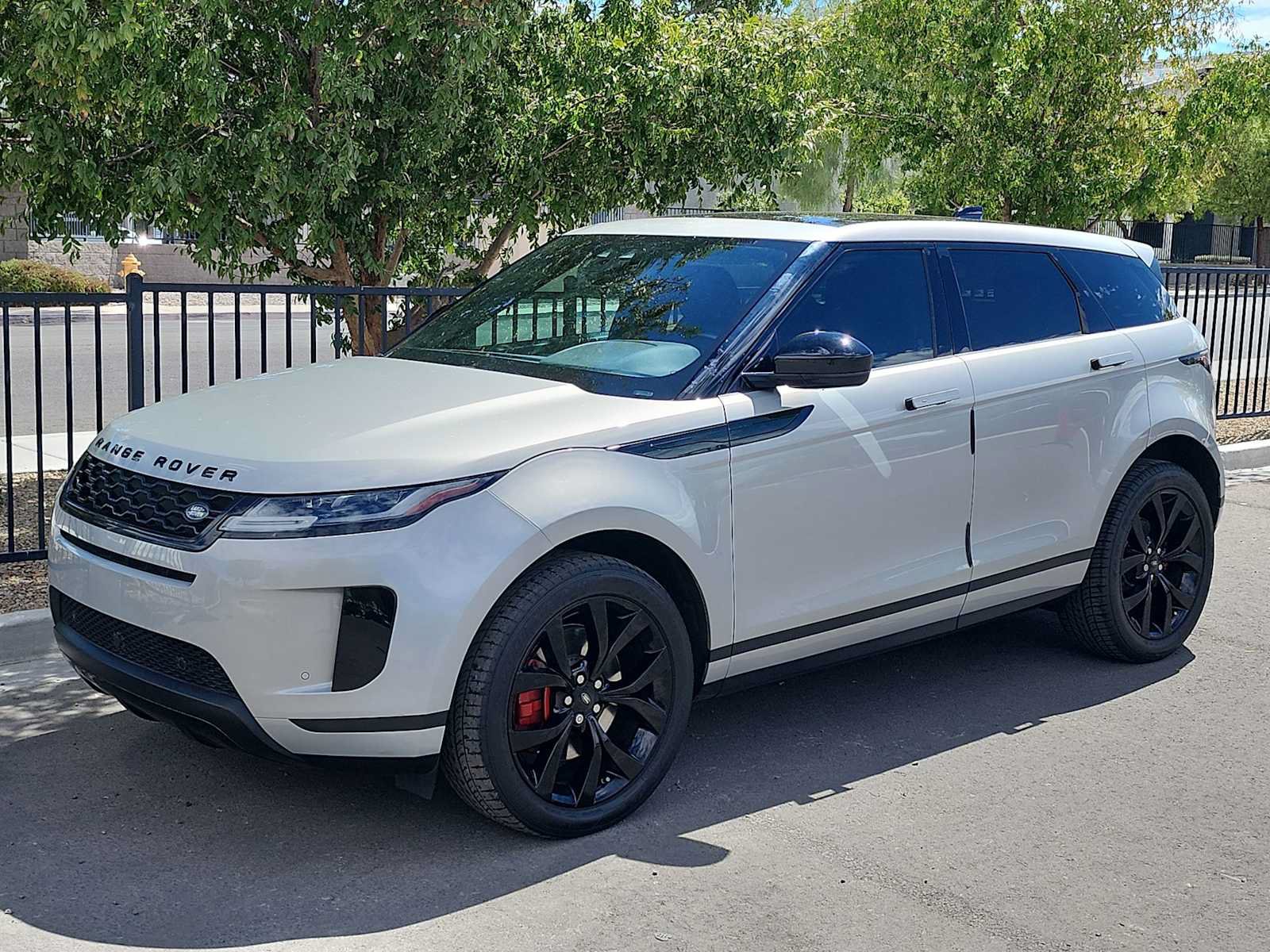 Used 2020 Land Rover Range Rover Evoque S AWD/4WD image 4