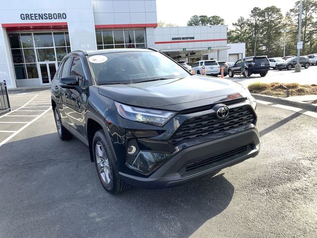 Used 2025 Toyota RAV4 XLE w/ Convenience Package image 2