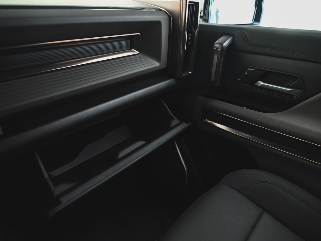 Used 2024 GMC Hummer EV 2X AWD/4WD image 17