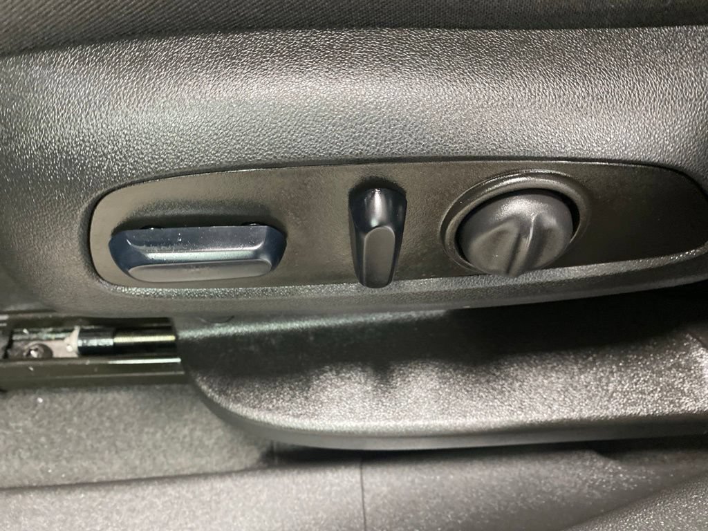 Used 2023 Chevrolet Equinox LT AWD/4WD image 31