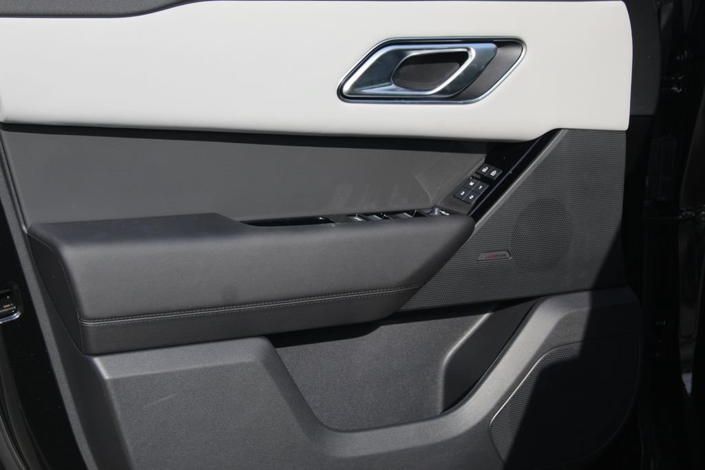 New 2026 Land Rover Range Rover Velar S AWD/4WD image 21