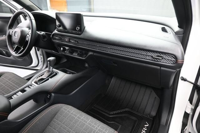 Certified 2025 Honda HR-V Sport image 24
