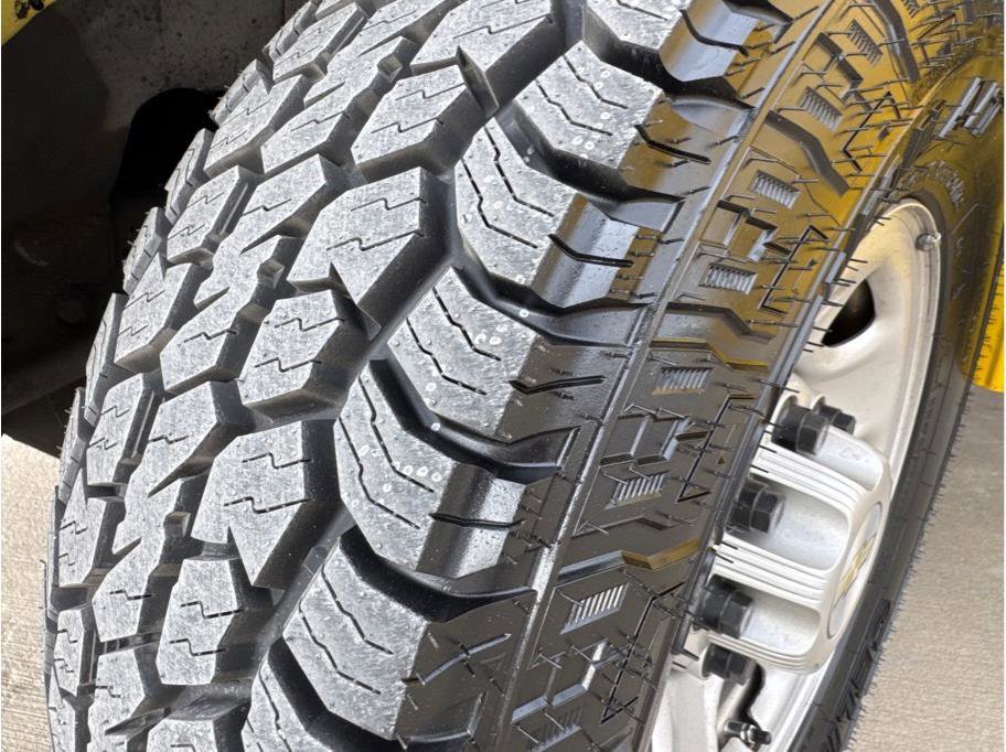 Used 2021 Chevrolet Express 2500 image 19