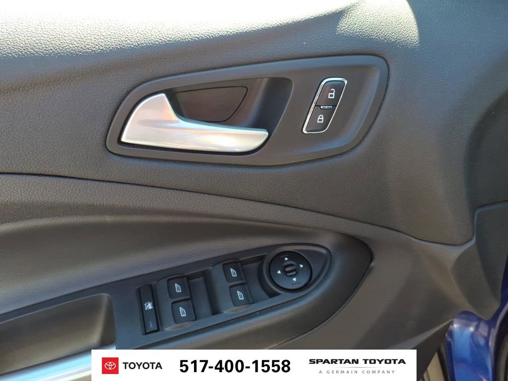 Used 2015 Ford Escape SE FWD image 15