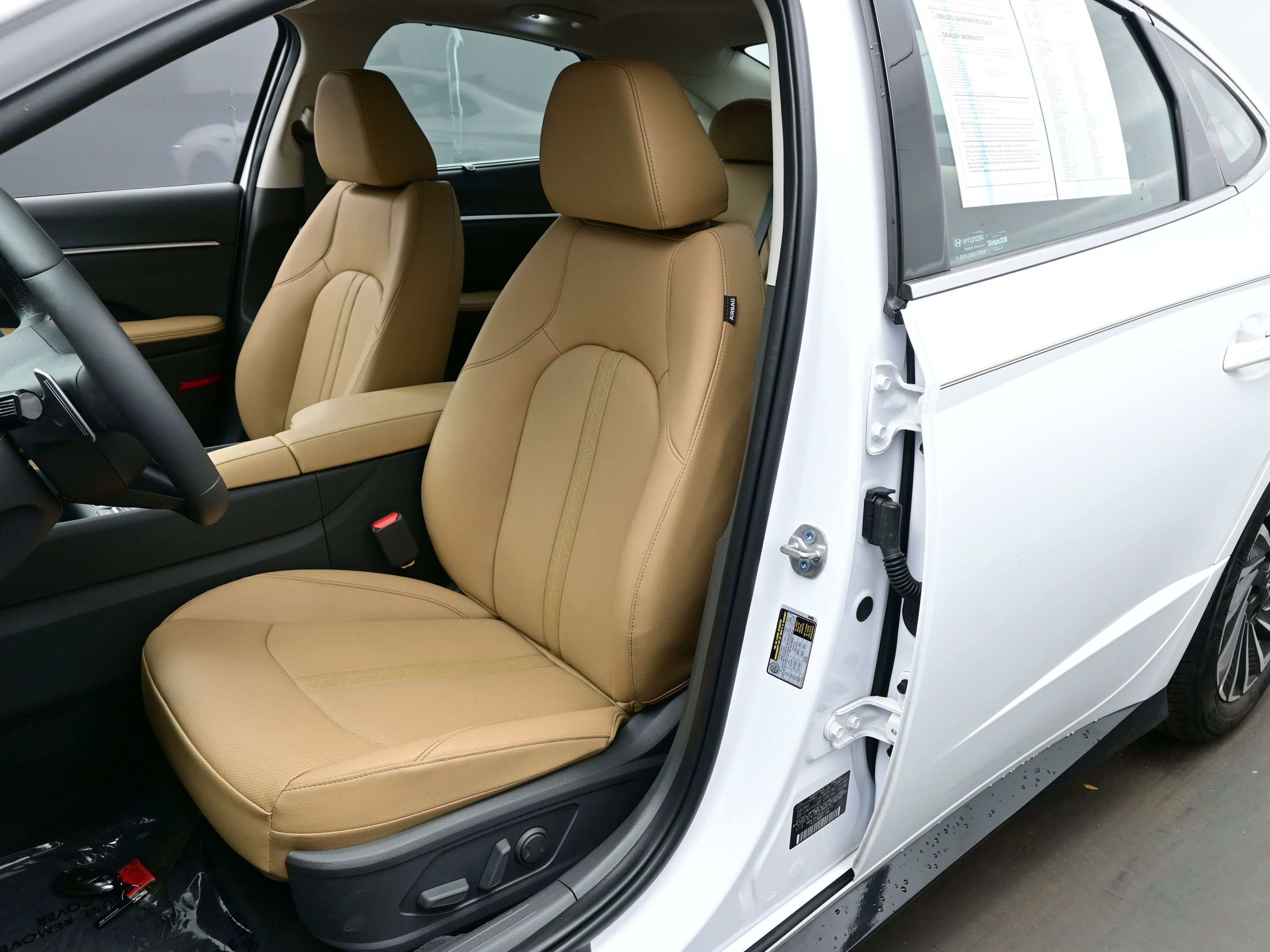 Certified 2025 Hyundai Sonata Limited image 12