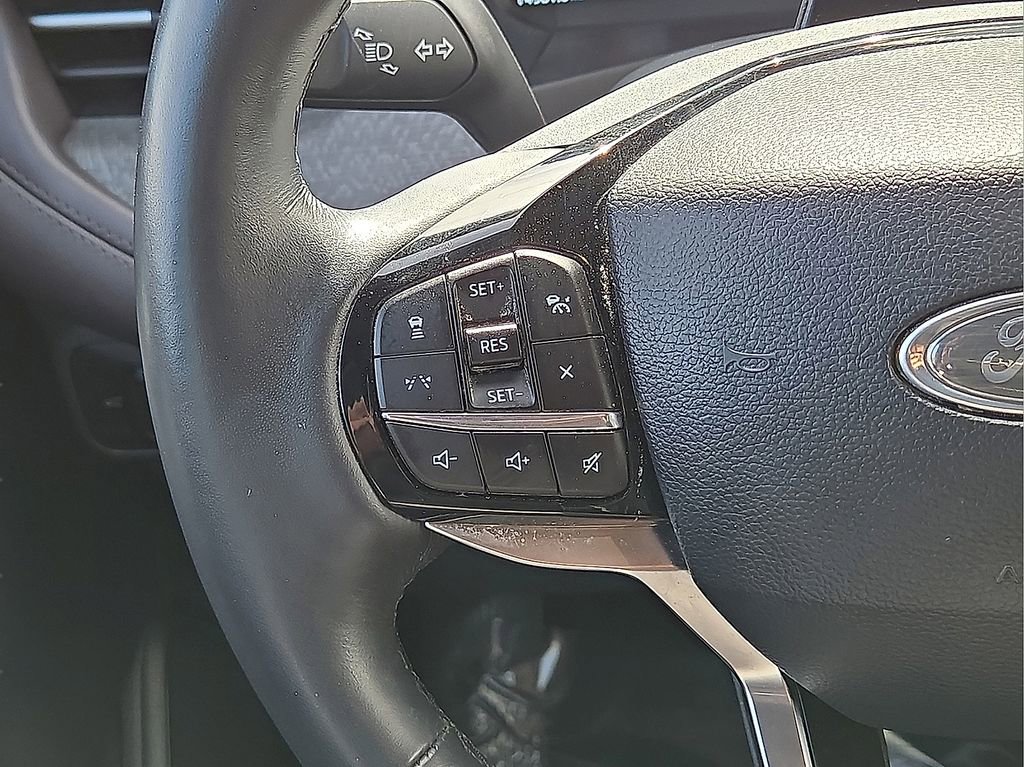 Used 2025 Ford Explorer Platinum w/ LUX Leather Package image 18