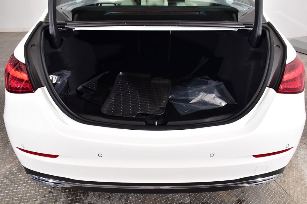 Used 2026 Mercedes-Benz C 300 4MATIC Sedan image 5