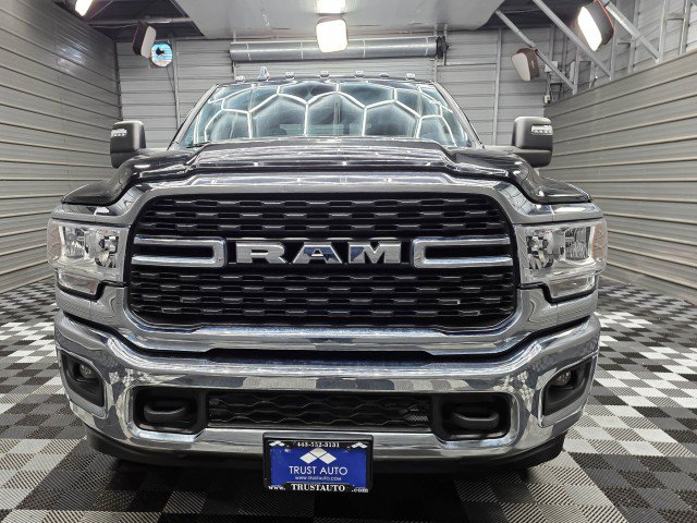 Used 2024 RAM 2500 Big Horn w/ Protection Group AWD/4WD image 4
