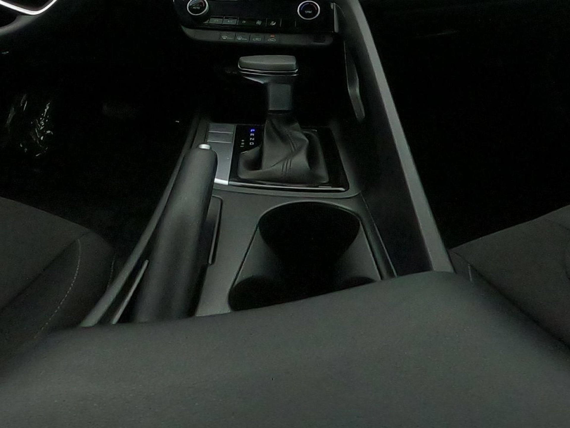 Used 2021 Hyundai Elantra SEL FWD image 24