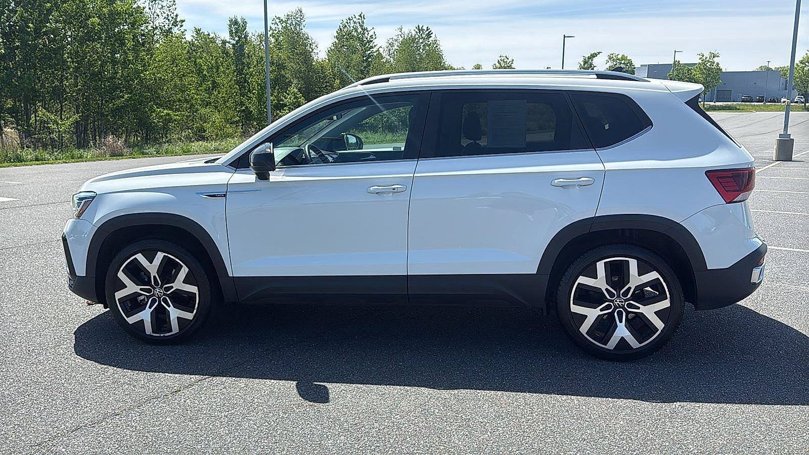 Used 2023 Volkswagen Taos SEL AWD/4WD image 10