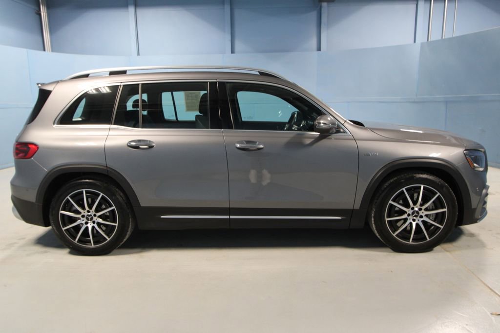 Used 2025 Mercedes-Benz GLB 35 AMG 4MATIC image 32