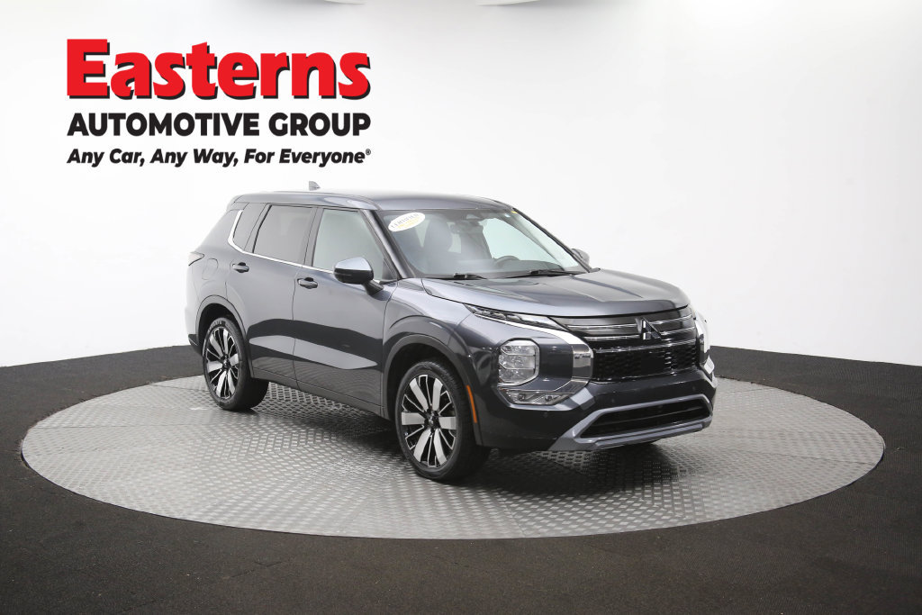 Used 2025 Mitsubishi Outlander SE FWD image 51