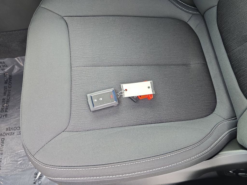 New 2025 Jeep Grand Cherokee Laredo image 13