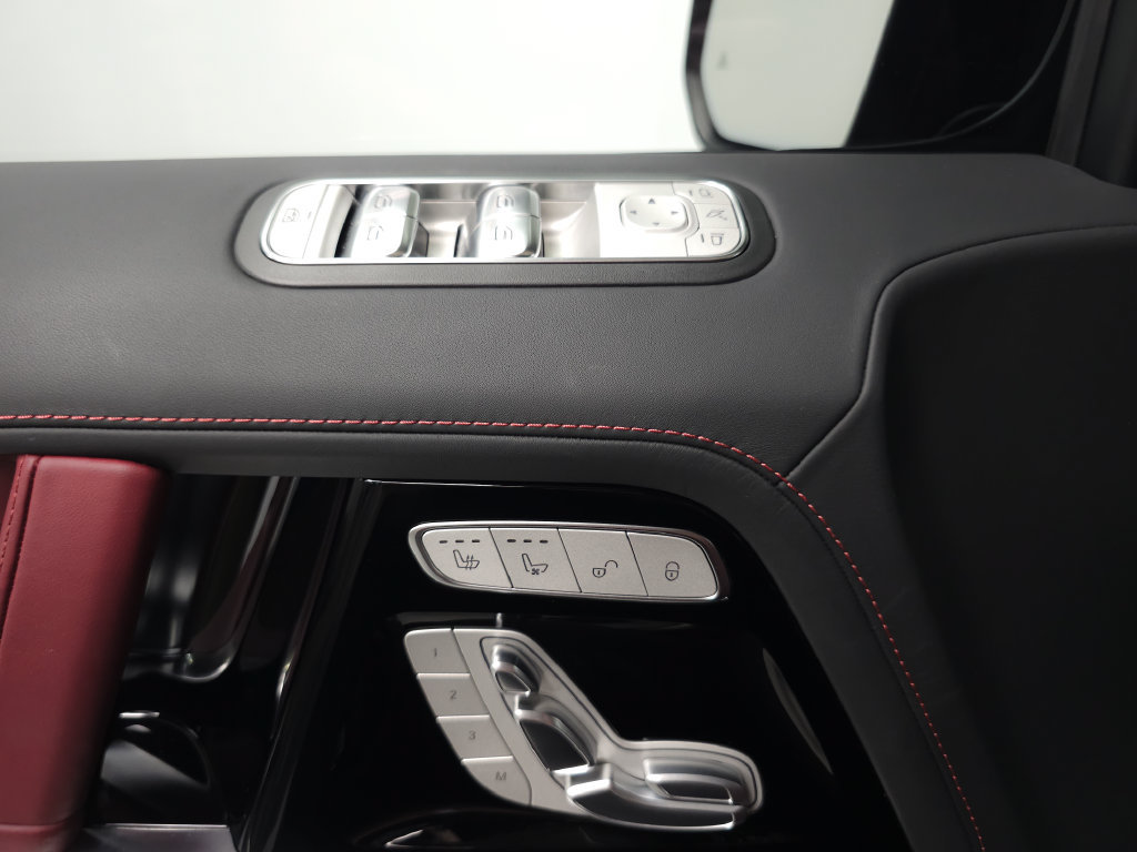 Used 2026 Mercedes-Benz G 63 AMG 4MATIC image 6
