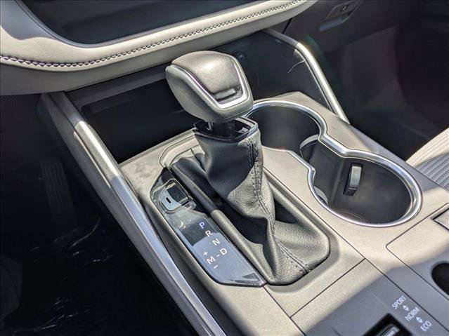Certified 2024 Toyota Highlander LE FWD image 12