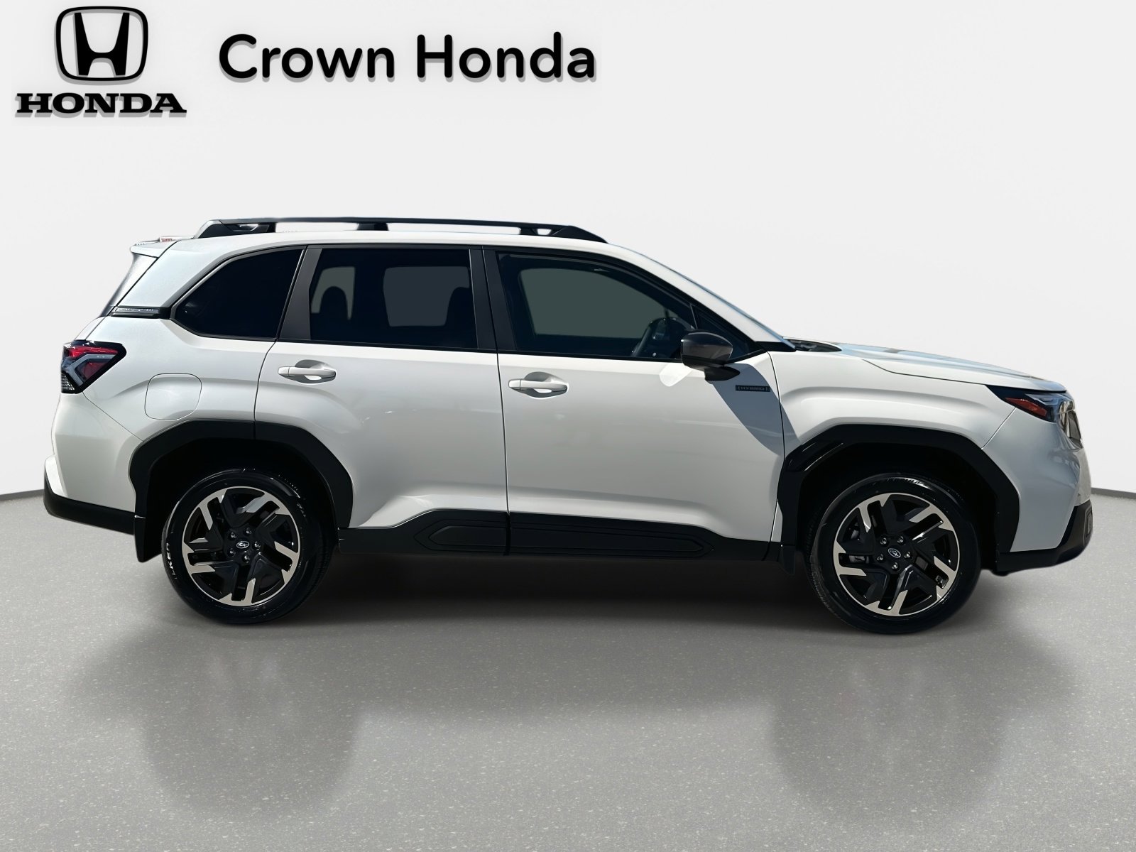 Used 2025 Subaru Forester Premium w/ Protection Package (1PH) image 7