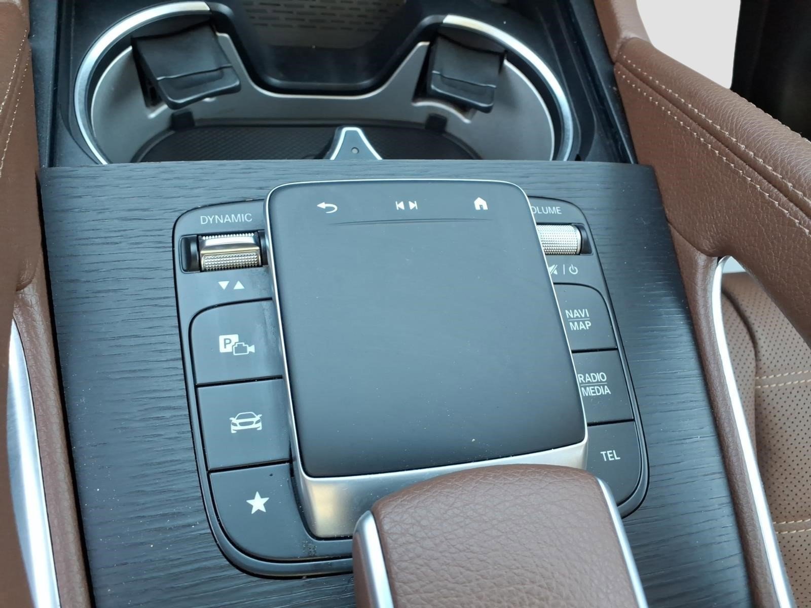 Used 2024 Mercedes-Benz GLS 580 4MATIC image 26