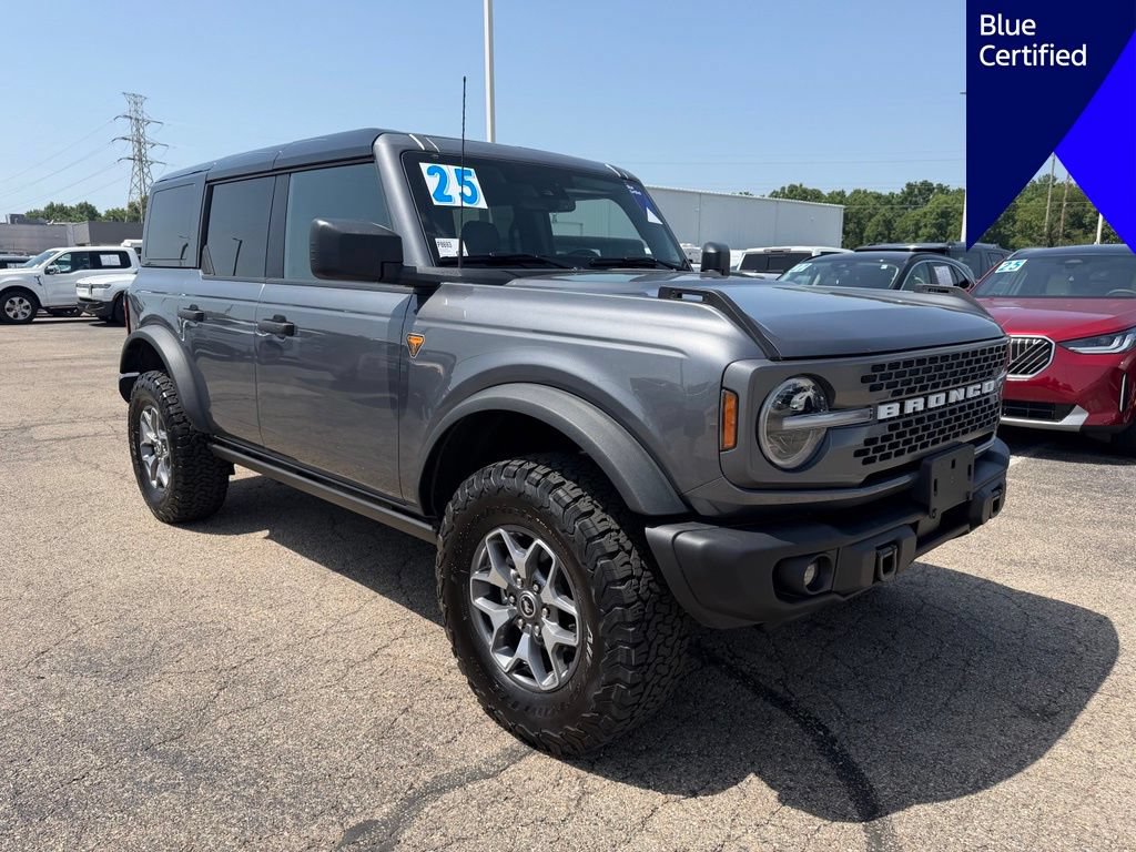 Used 2025 Ford Bronco Badlands AWD/4WD image 2