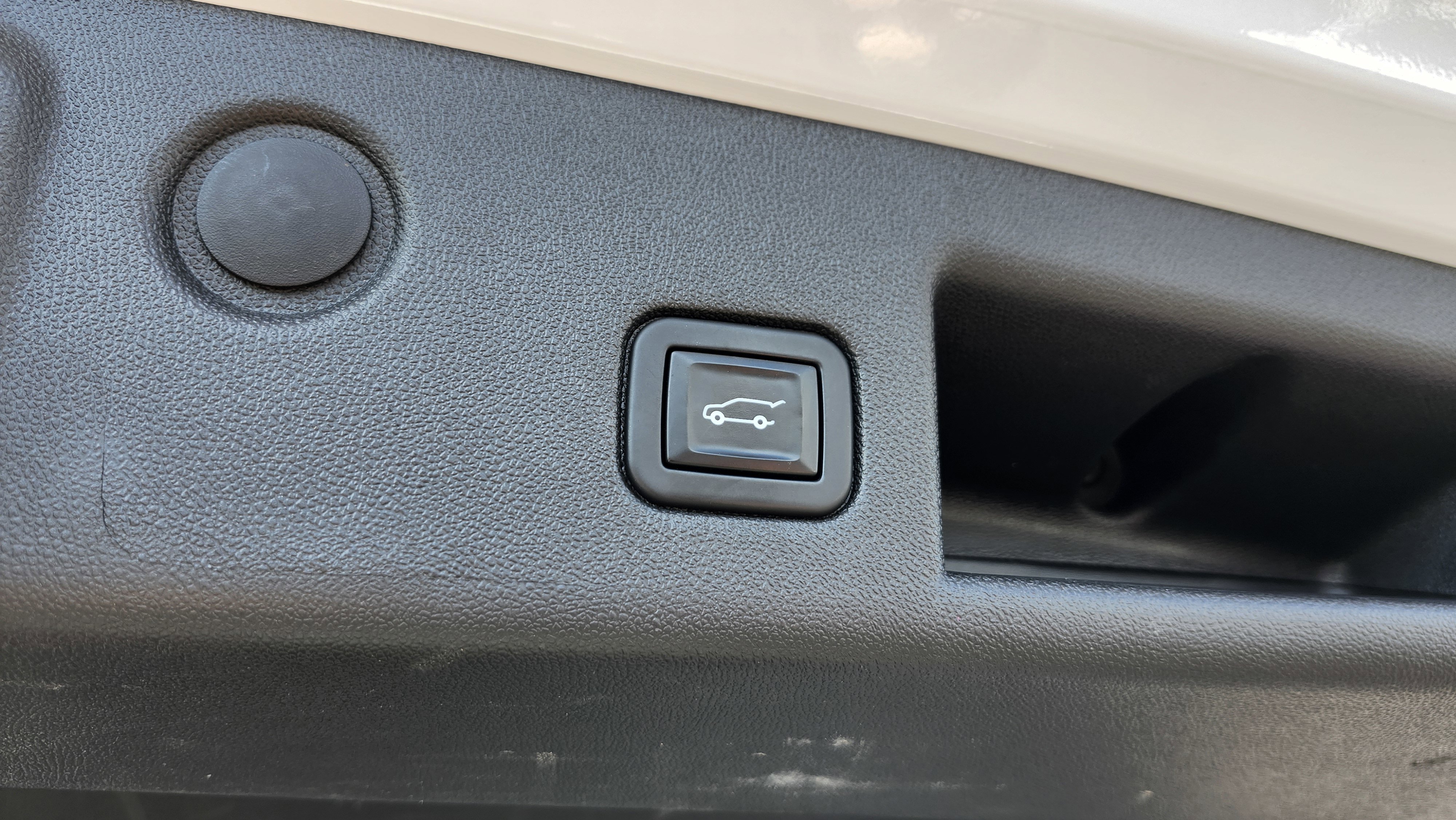 Used 2020 Chevrolet Equinox LT image 24