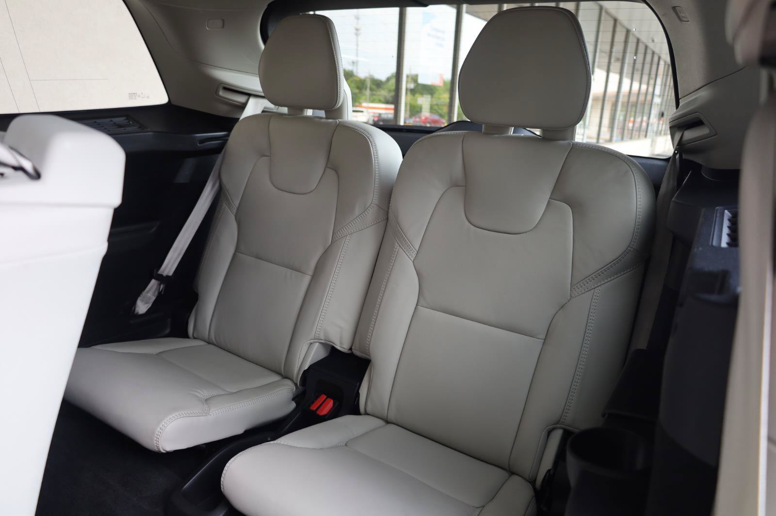 Used 2023 Volvo XC90 B6 Ultimate w/ Protection Package Premier AWD/4WD image 27