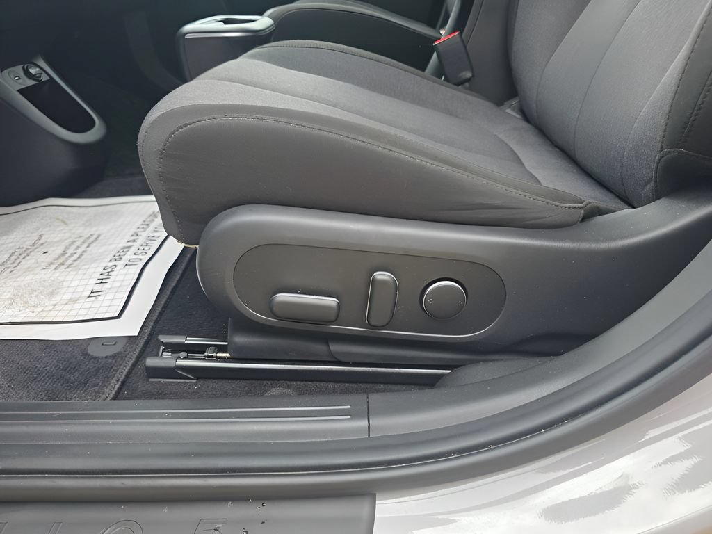 Used 2024 Hyundai Ioniq 5 SE AWD/4WD image 15