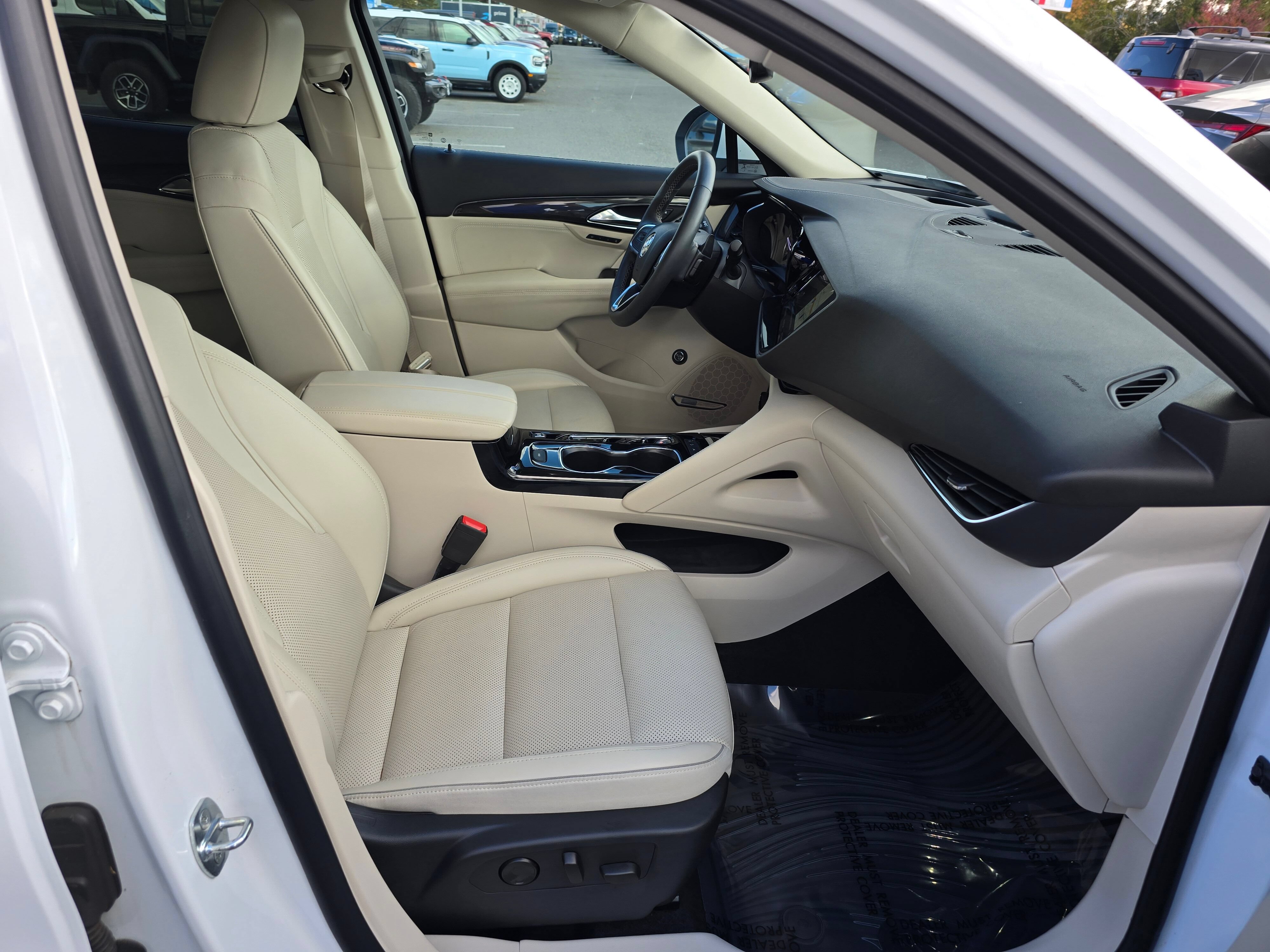 Used 2022 Buick Envision Essence w/ Technology Package I AWD/4WD image 11