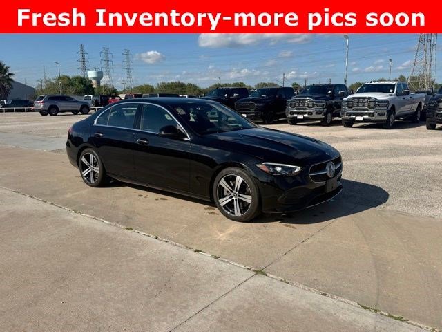 Used 2025 Mercedes-Benz C 300 4MATIC Sedan image 5