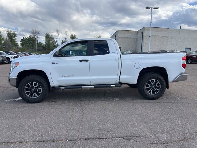 Used 2016 Toyota Tundra SR5 w/ SR5 Upgrade Package AWD/4WD image 2