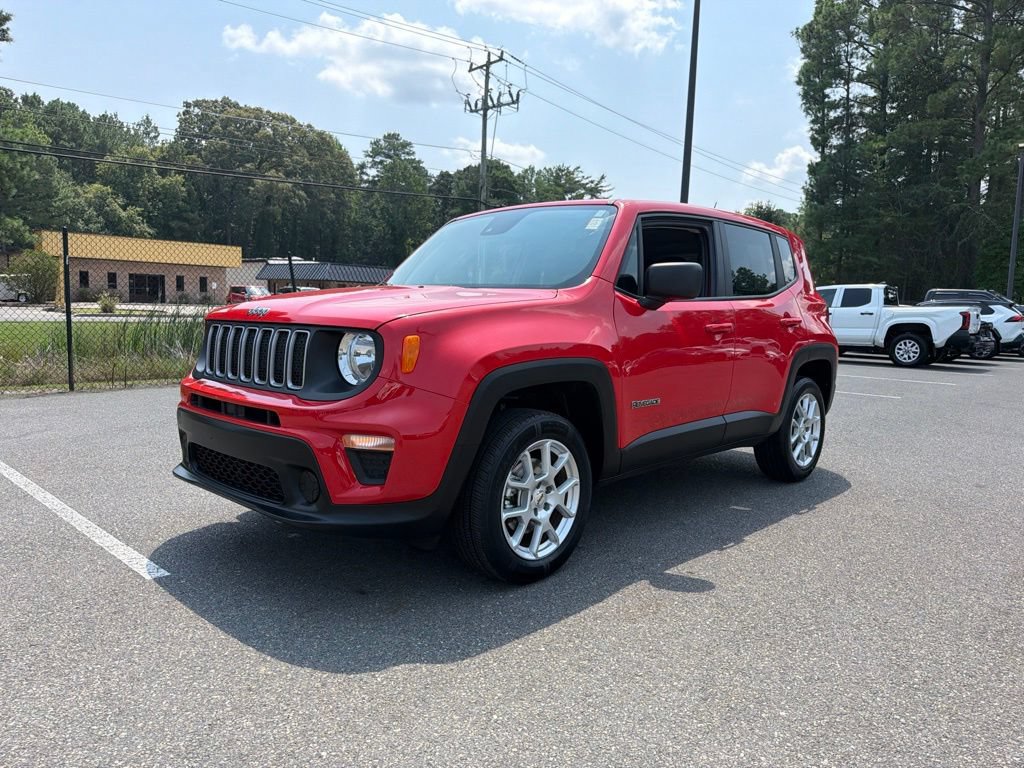Used 2023 Jeep Renegade Latitude AWD/4WD image 1