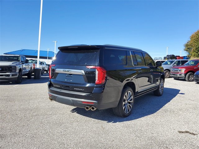 Used 2021 GMC Yukon XL Denali image 4
