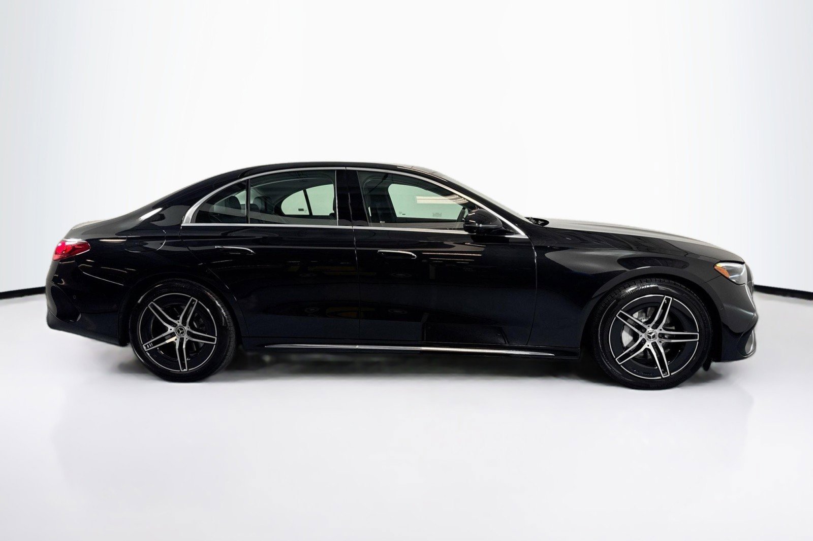 Certified 2026 Mercedes-Benz E 350 Sedan image 4