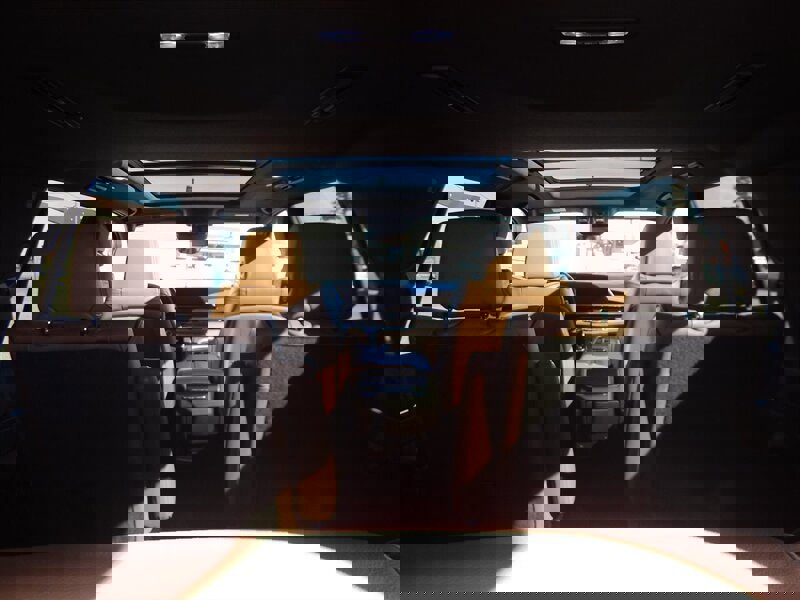 Used 2022 Cadillac Escalade Premium Luxury w/ LPO, Radiant Package image 13