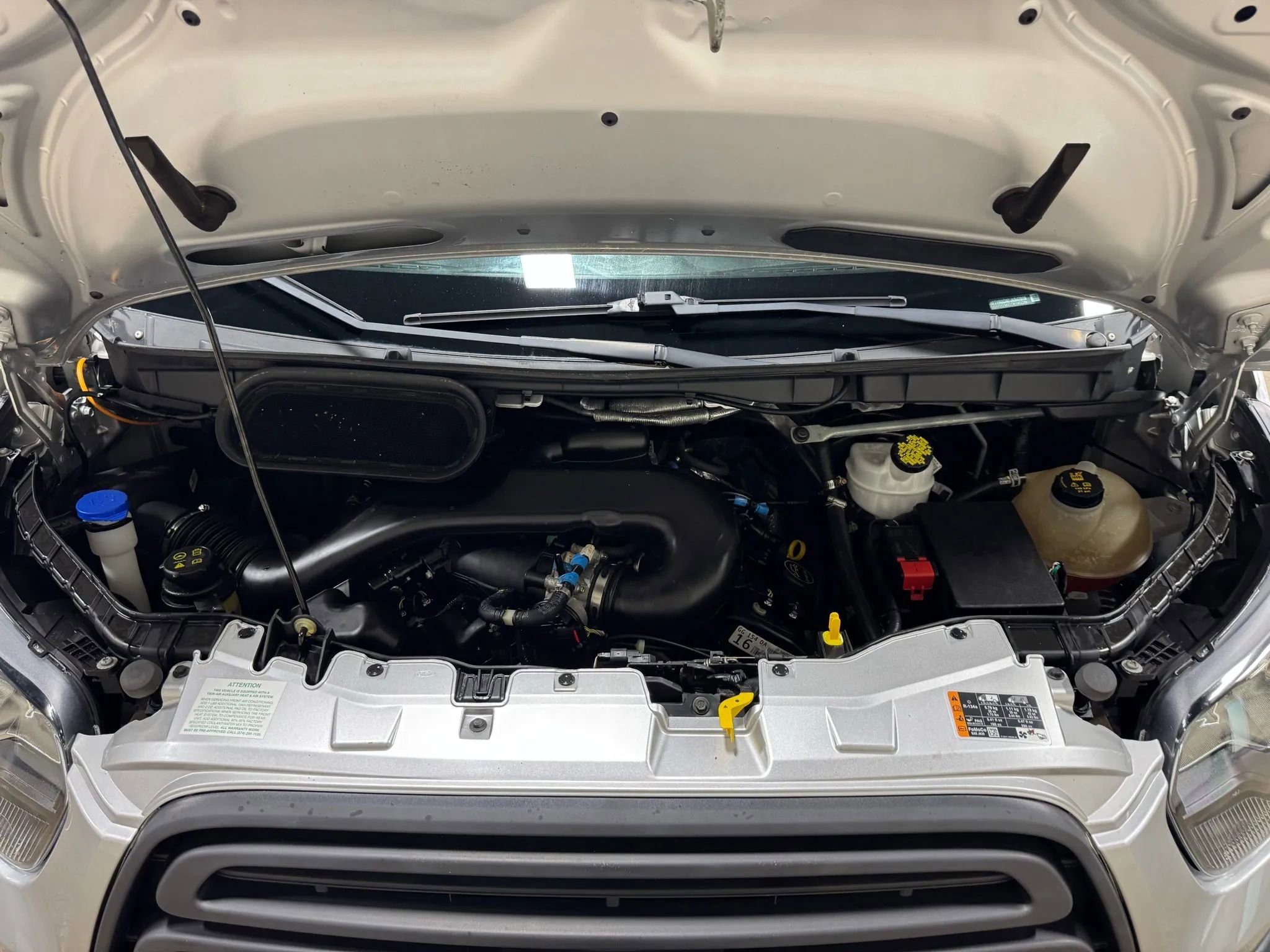 Used 2018 Ford Transit 250 148 Medium Roof image 61