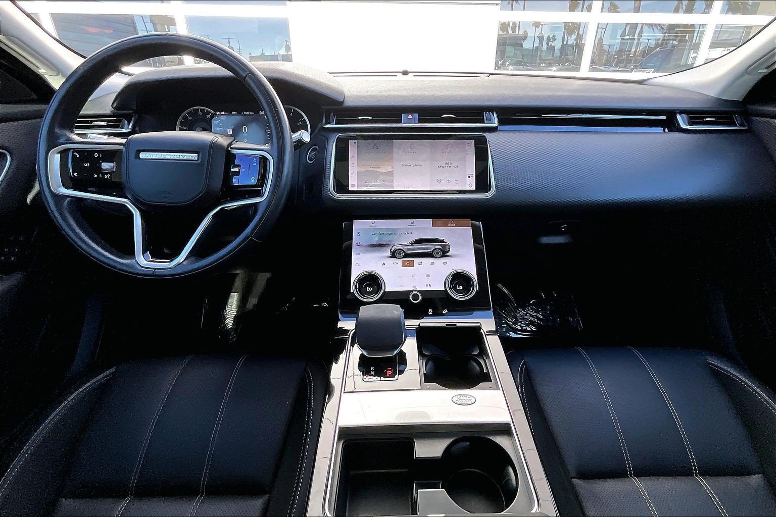Used 2022 Land Rover Range Rover Velar S AWD/4WD image 14