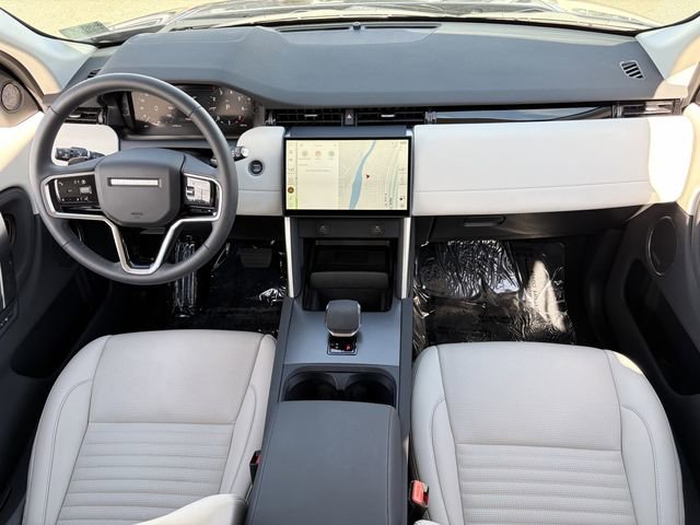 Used 2025 Land Rover Discovery Sport S image 25
