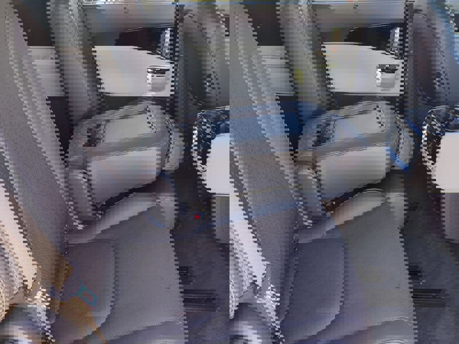 Certified 2023 Kia Carnival EX image 19