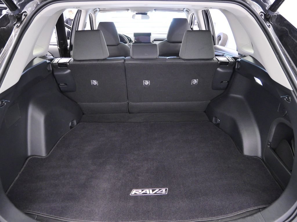 Used 2023 Toyota RAV4 XLE w/ Convenience Package AWD/4WD image 16