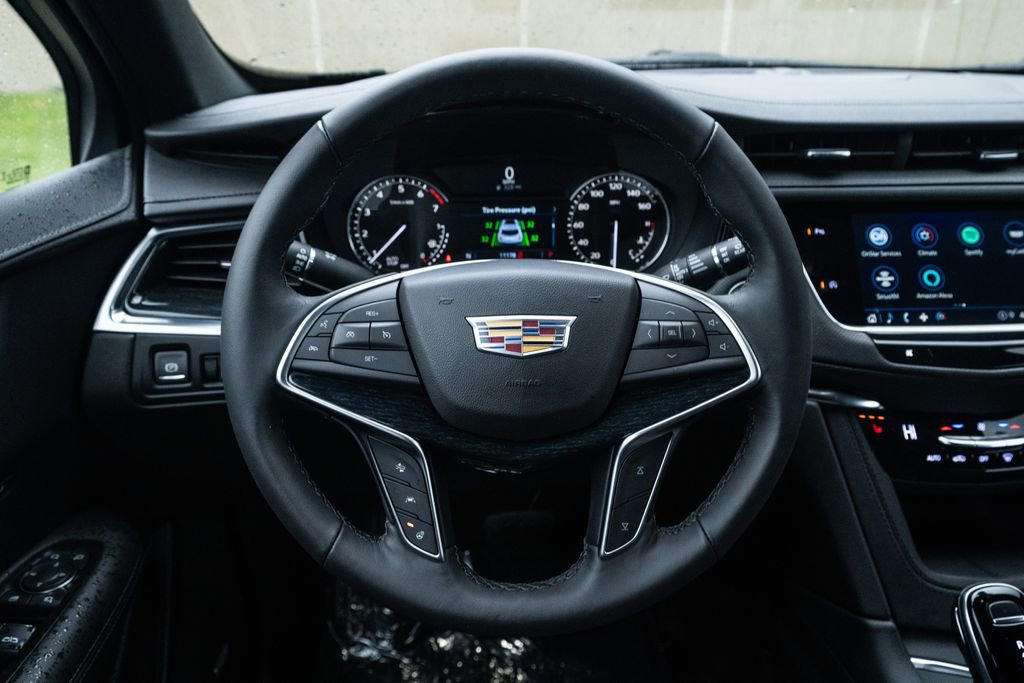 Used 2022 Cadillac XT5 Premium Luxury w/ LPO, Floor Liner Package image 16