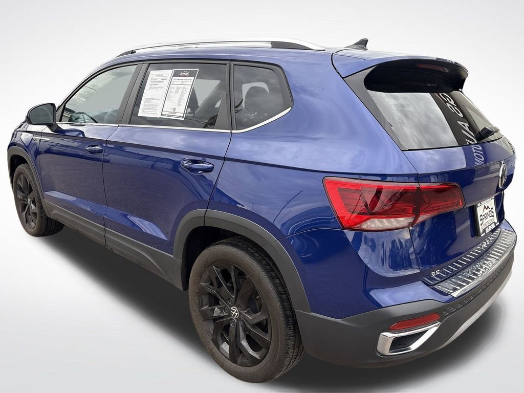 Used 2023 Volkswagen Taos SE image 4