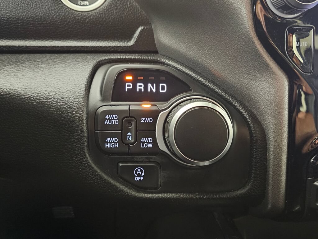 Used 2025 RAM 1500 Big Horn AWD/4WD image 30