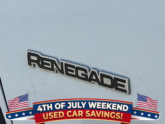 Used 2018 Jeep Renegade Latitude FWD image 5