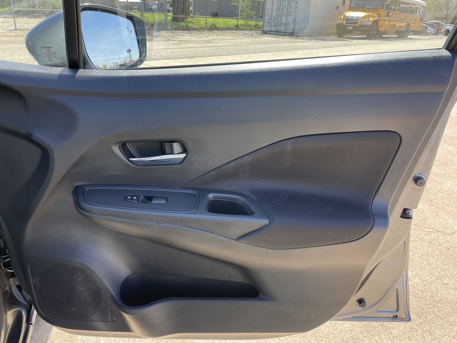Used 2021 Nissan Versa SV FWD image 35
