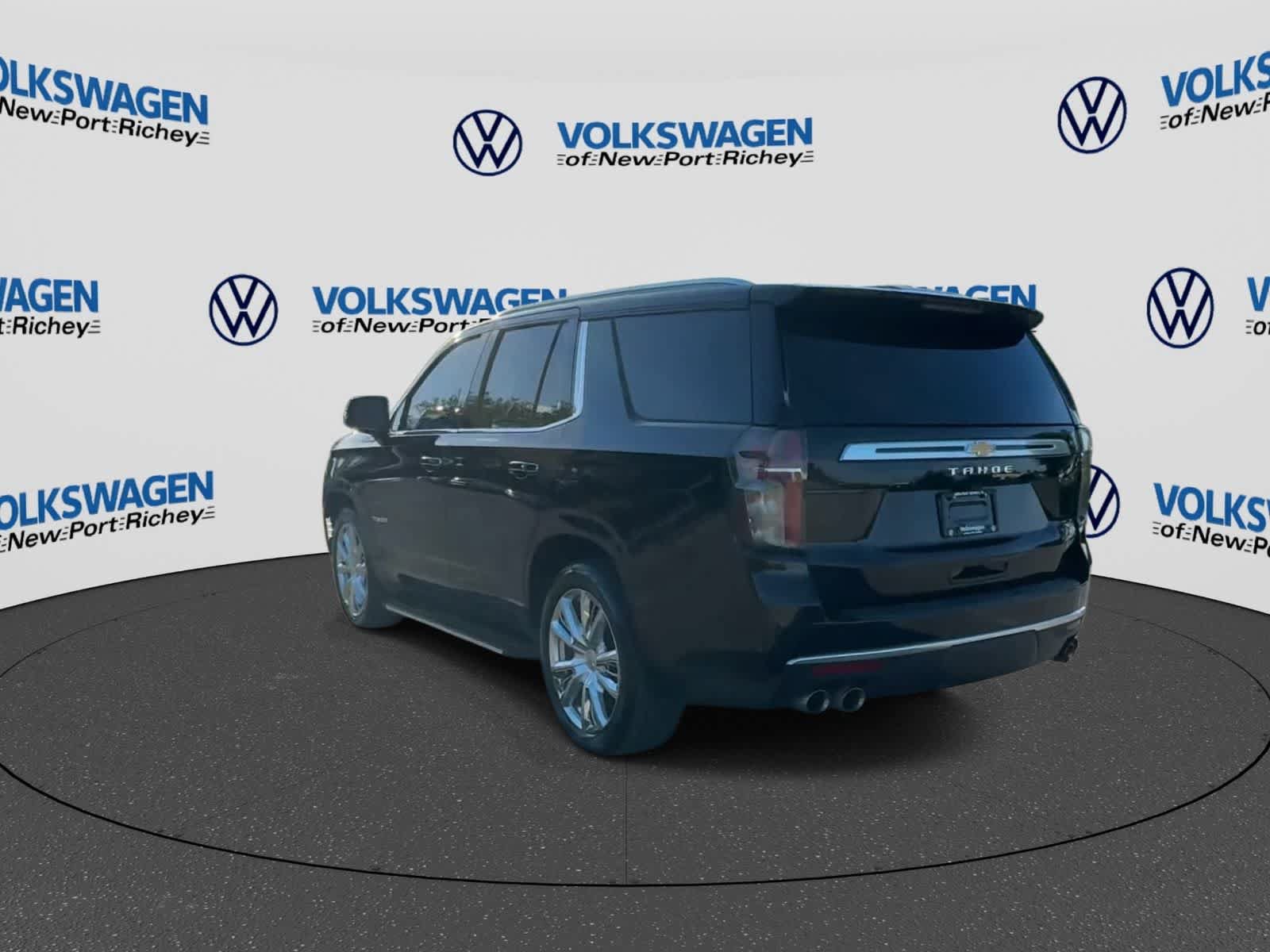 Used 2024 Chevrolet Tahoe High Country w/ Advanced Technology Package AWD/4WD image 6