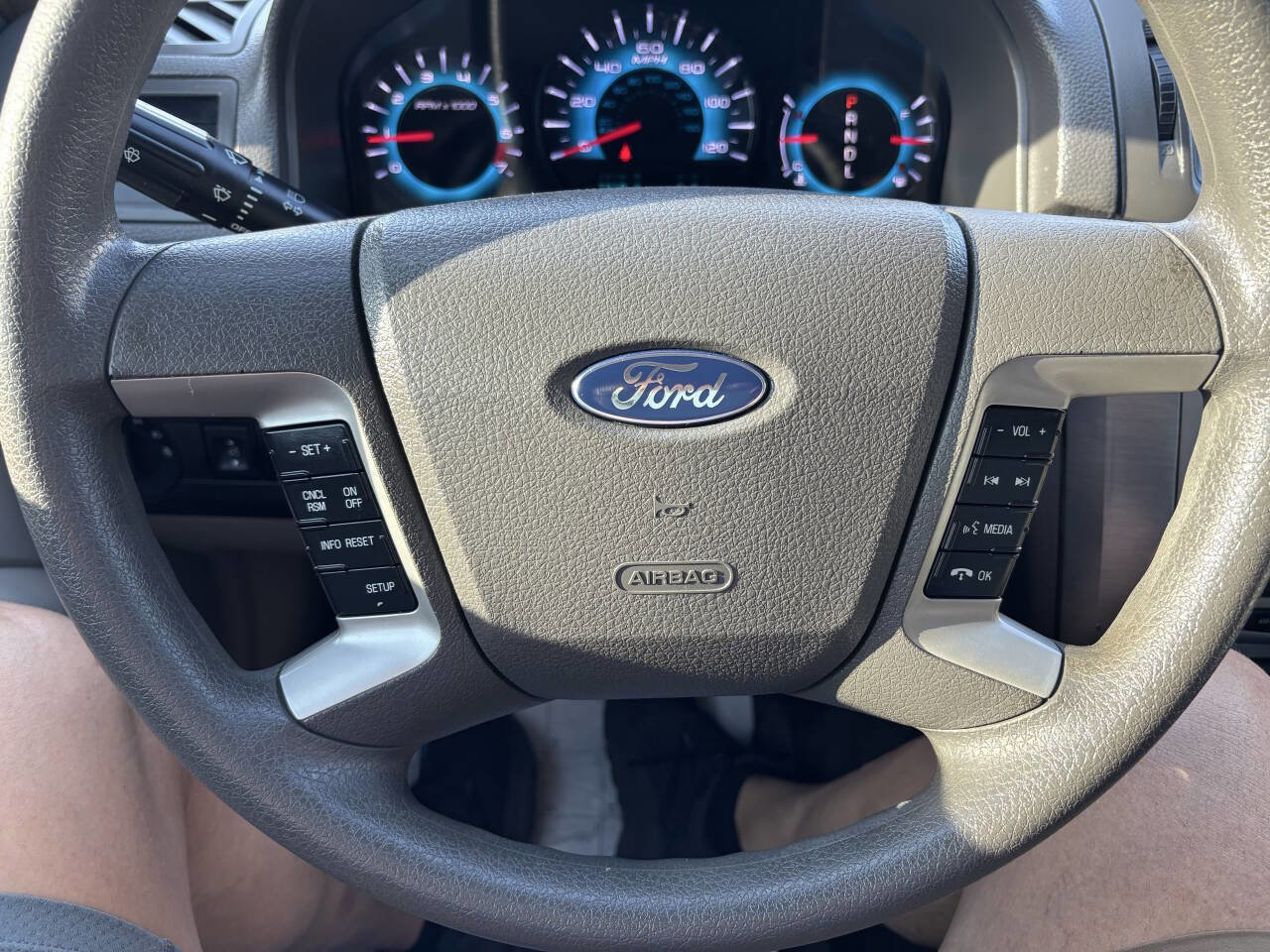 Used 2012 Ford Fusion SE image 15