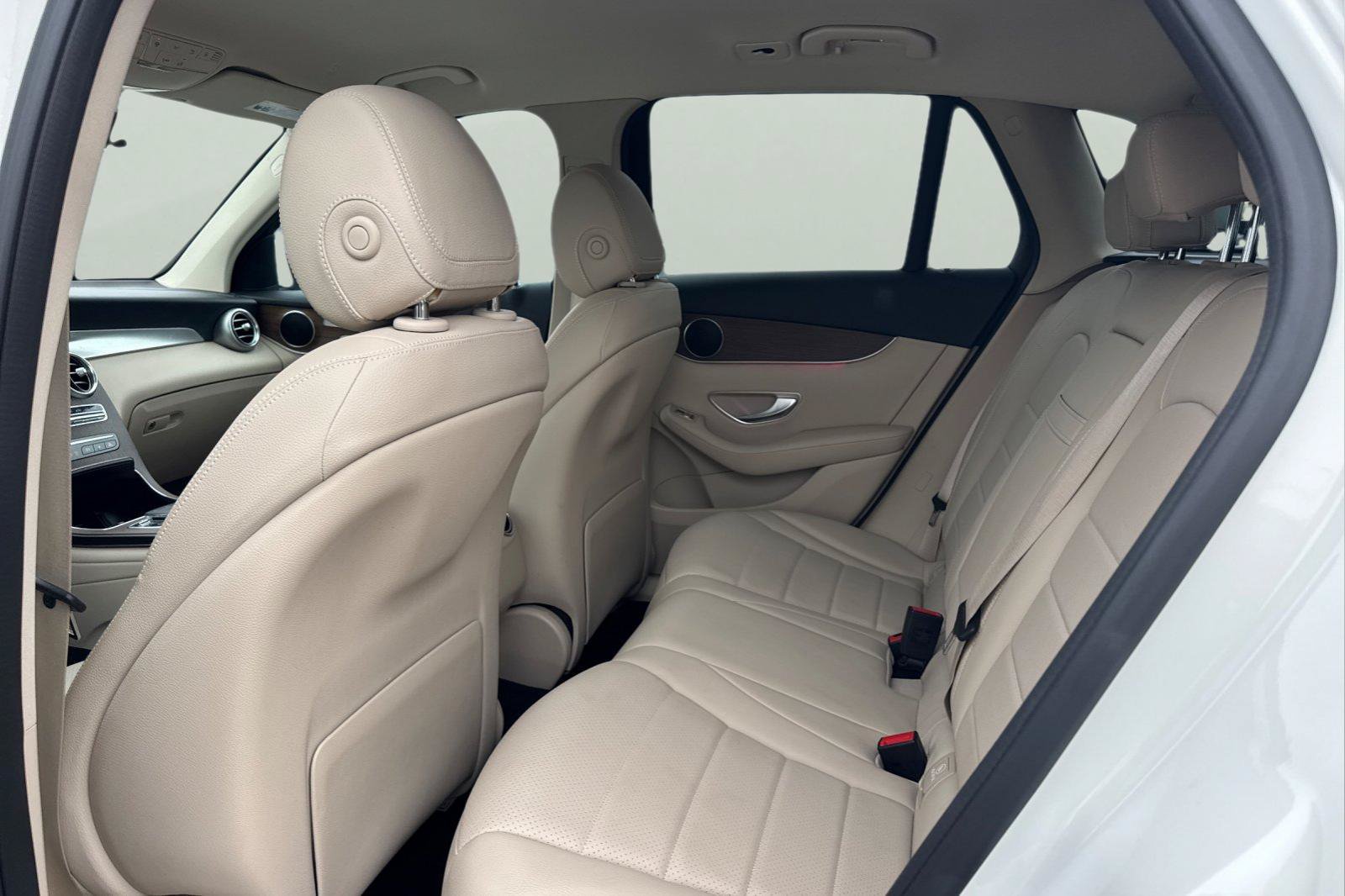 Used 2022 Mercedes-Benz GLC 300 4MATIC image 5